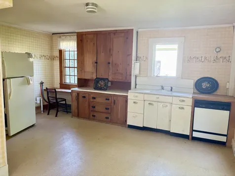 226 Elm Street Damariscotta ME 04543