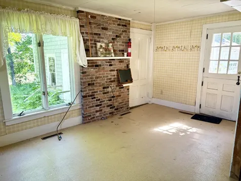 226 Elm Street Damariscotta ME 04543