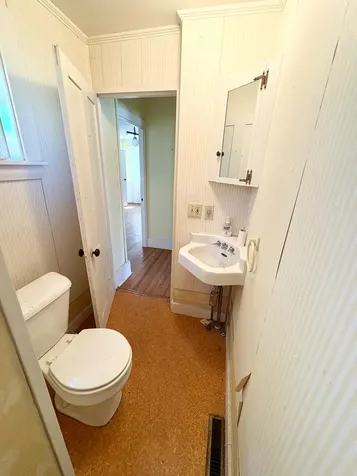 226 Elm Street Damariscotta ME 04543