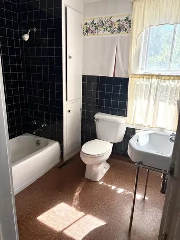 226 Elm Street Damariscotta ME 04543