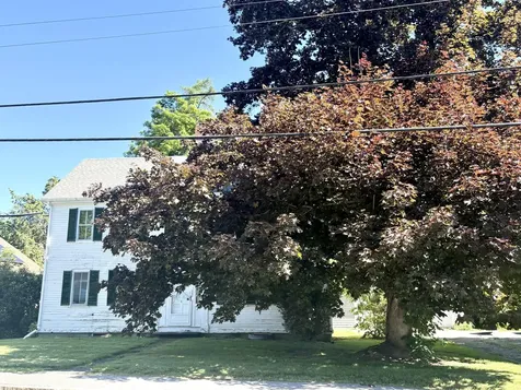 226 Elm Street Damariscotta ME 04543