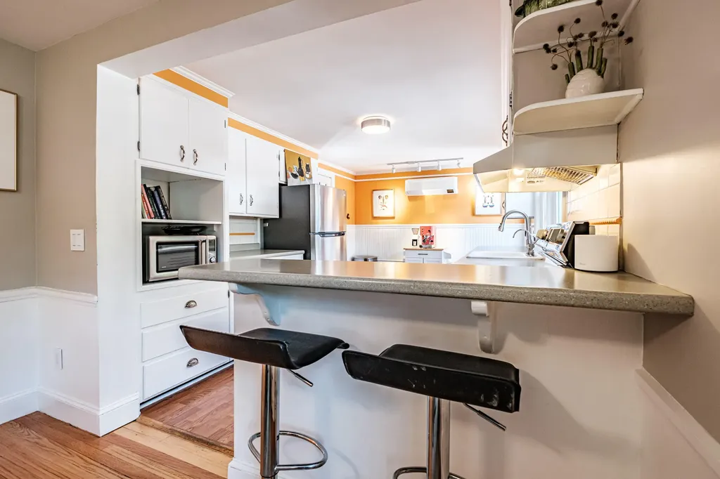 8 White Birch Lane Portland ME 04103