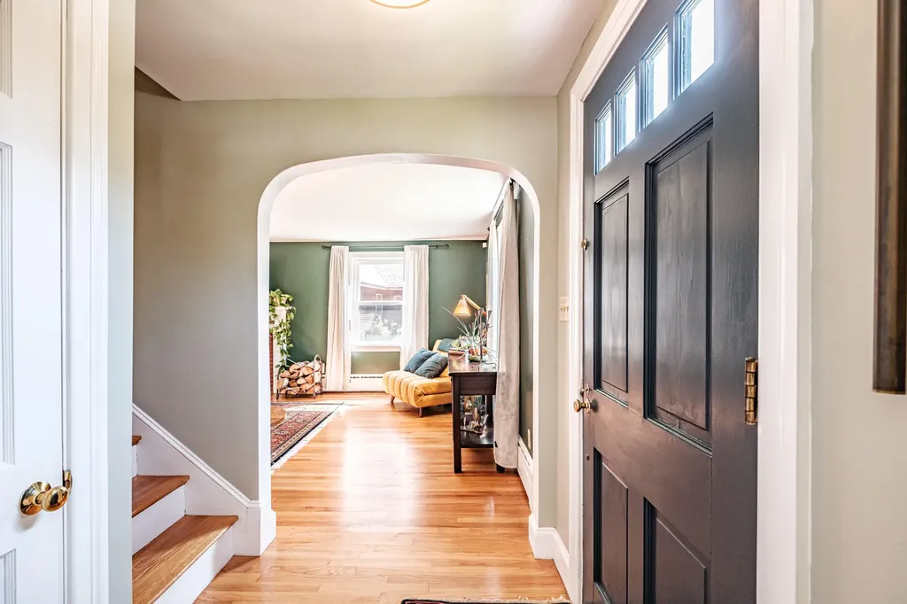 8 White Birch Lane Portland ME 04103