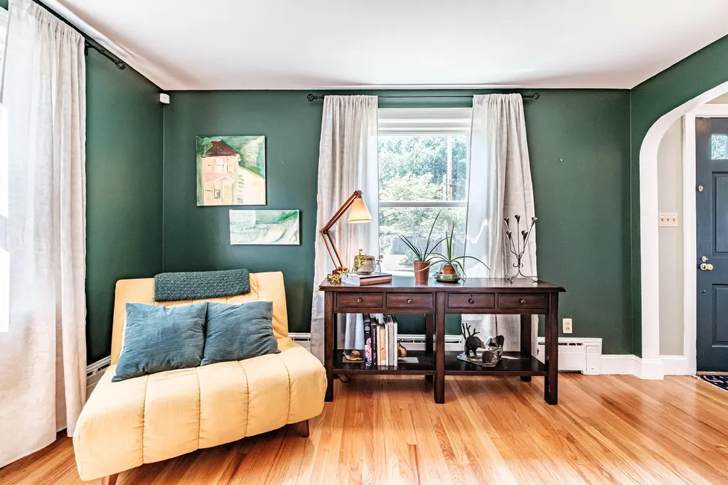 8 White Birch Lane Portland ME 04103