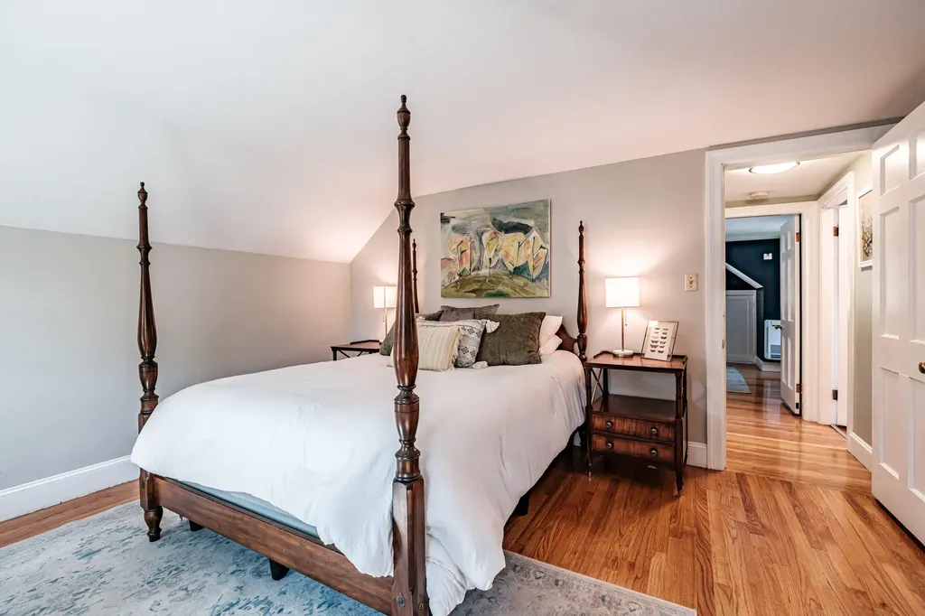 8 White Birch Lane Portland ME 04103