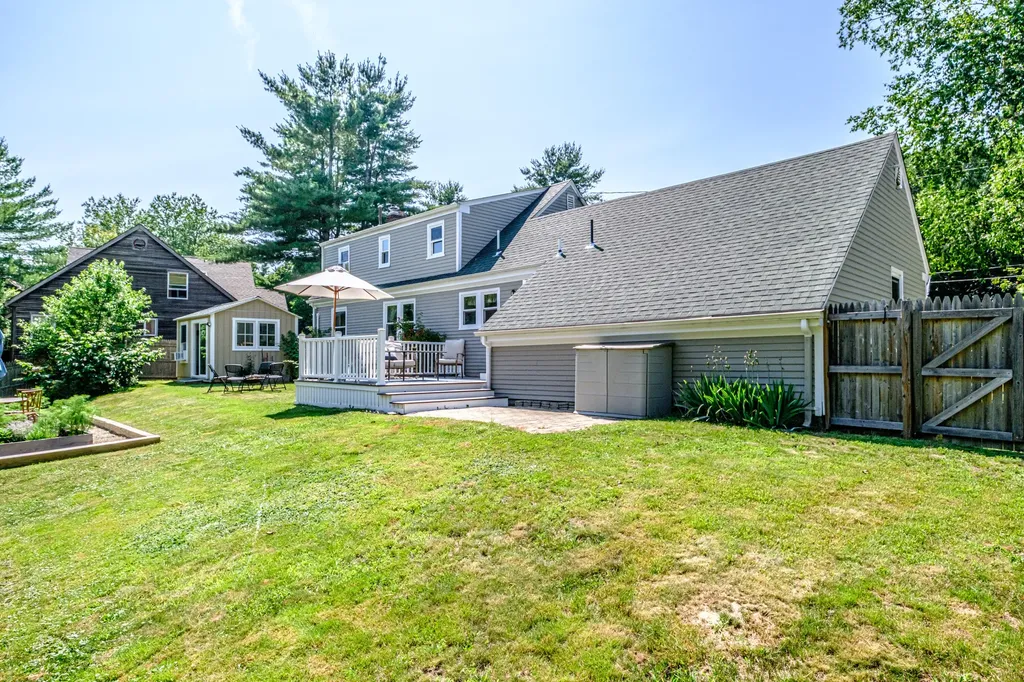 8 White Birch Lane Portland ME 04103