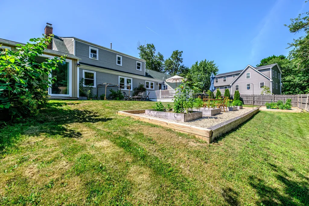 8 White Birch Lane Portland ME 04103