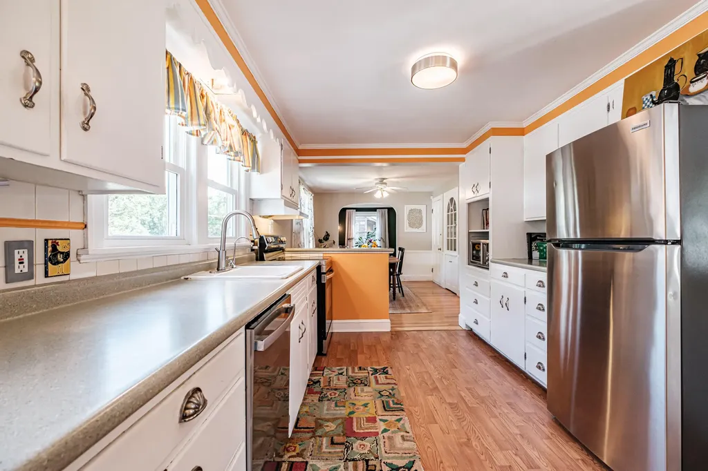 8 White Birch Lane Portland ME 04103
