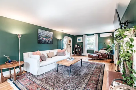 8 White Birch Lane Portland ME 04103