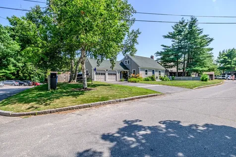 8 White Birch Lane Portland ME 04103