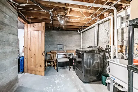 8 White Birch Lane Portland ME 04103