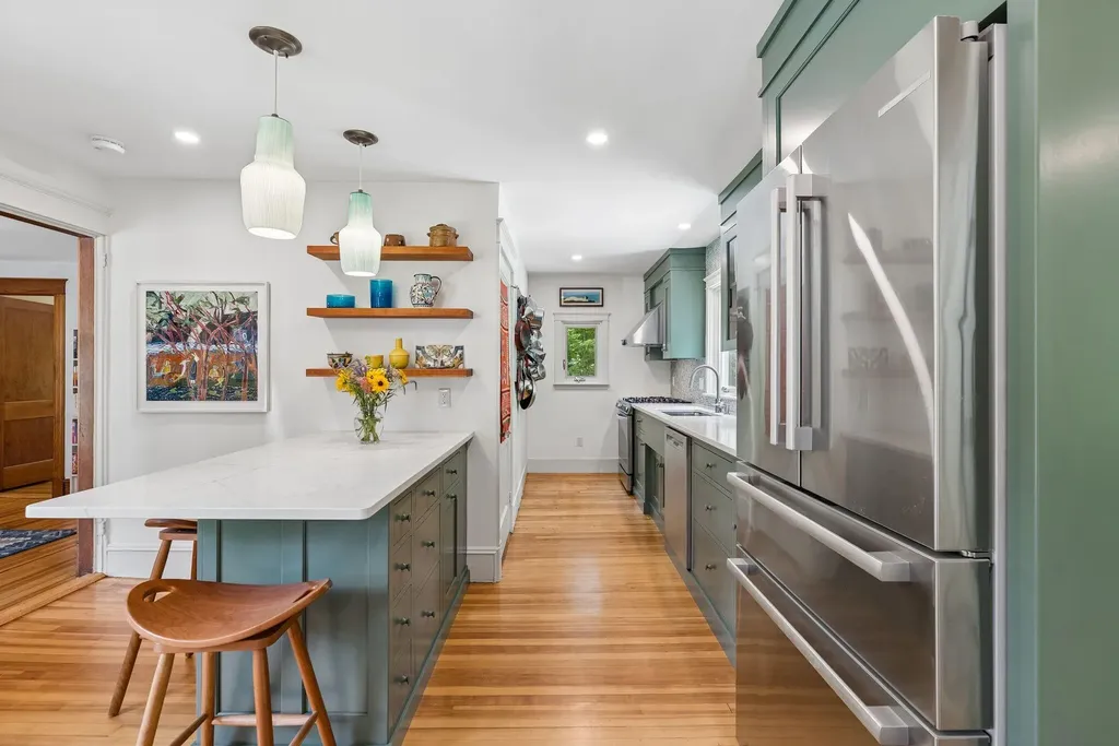 35 Longfellow Avenue Brunswick ME 04011
