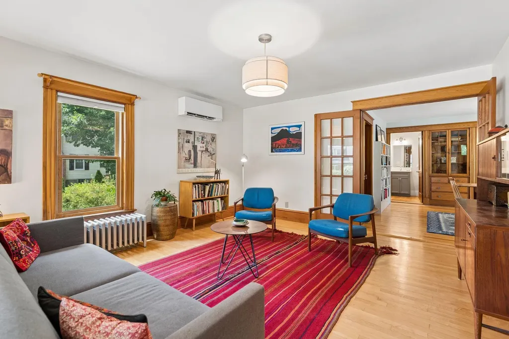 35 Longfellow Avenue Brunswick ME 04011