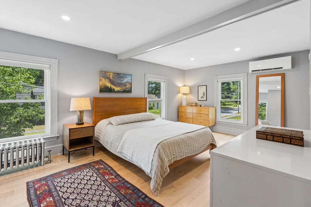 35 Longfellow Avenue Brunswick ME 04011