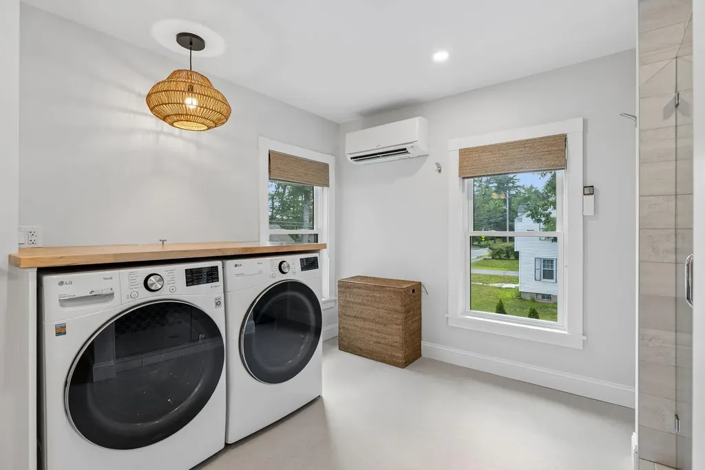 35 Longfellow Avenue Brunswick ME 04011