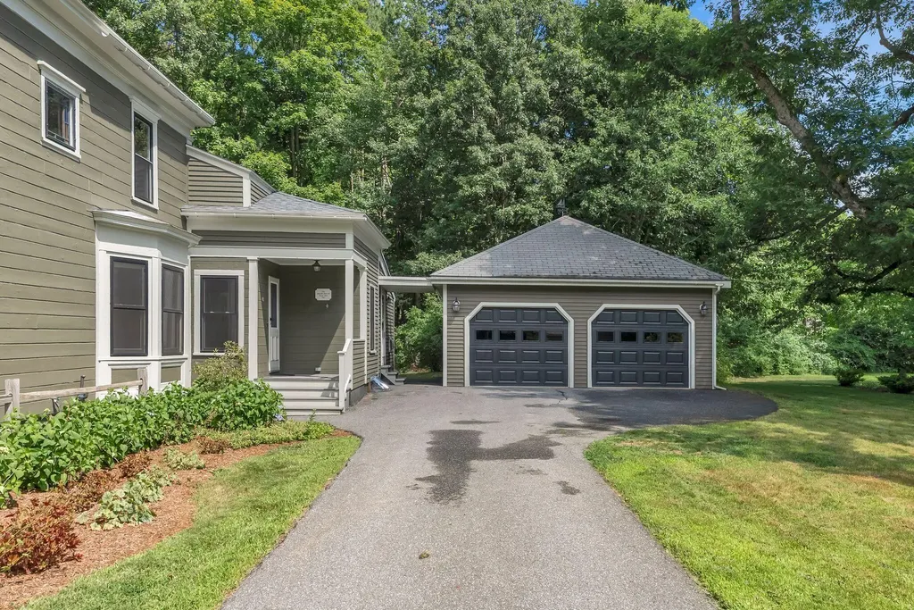 35 Longfellow Avenue Brunswick ME 04011
