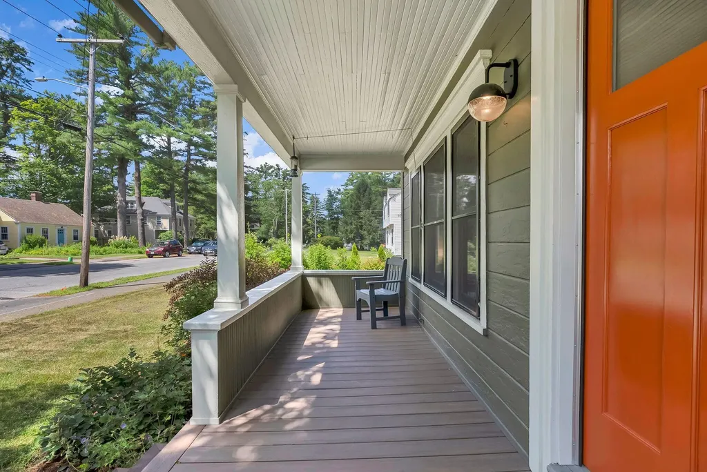 35 Longfellow Avenue Brunswick ME 04011