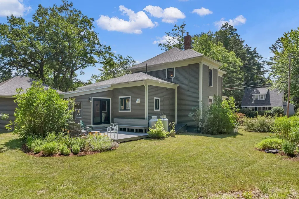 35 Longfellow Avenue Brunswick ME 04011