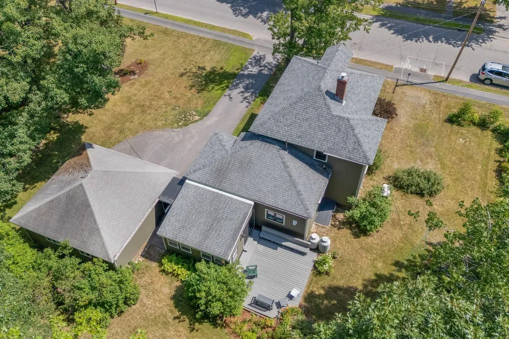 35 Longfellow Avenue Brunswick ME 04011
