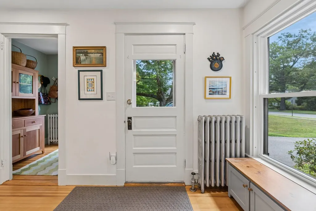 35 Longfellow Avenue Brunswick ME 04011
