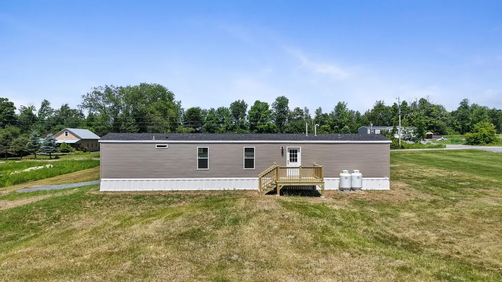 32 Indian Heights Drive Saint Albans ME 04971