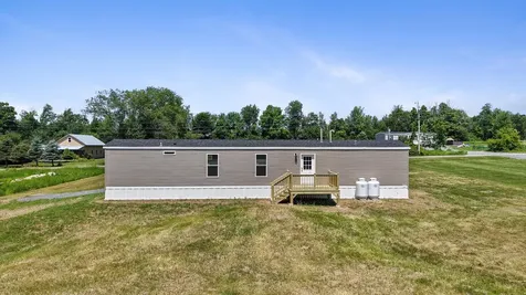 32 Indian Heights Drive Saint Albans ME 04971