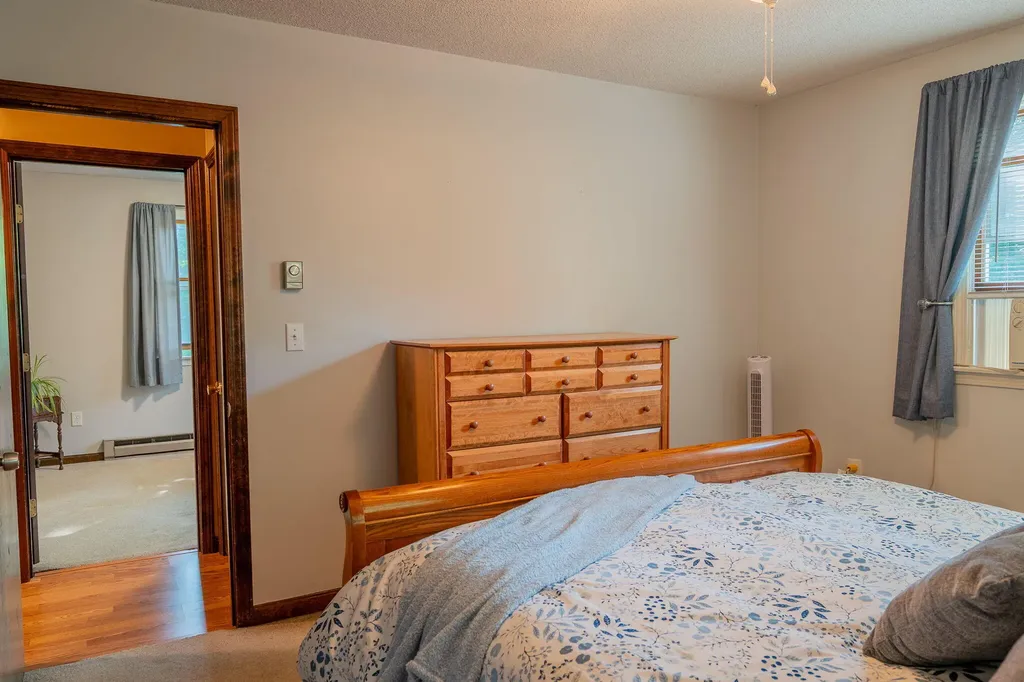 28 Eider Lane Topsham ME 04086
