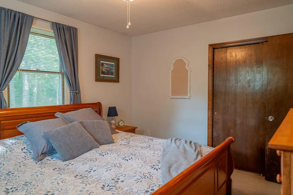 28 Eider Lane Topsham ME 04086