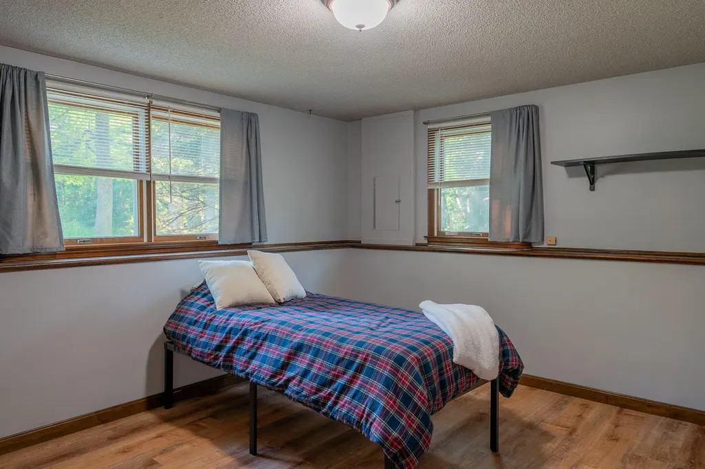 28 Eider Lane Topsham ME 04086