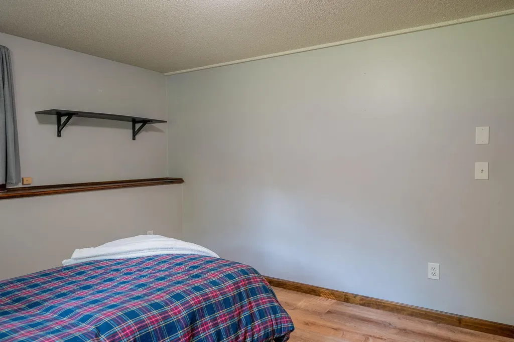 28 Eider Lane Topsham ME 04086