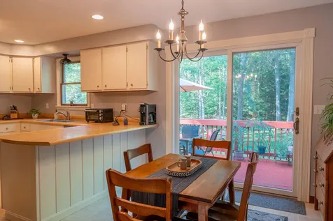 28 Eider Lane Topsham ME 04086