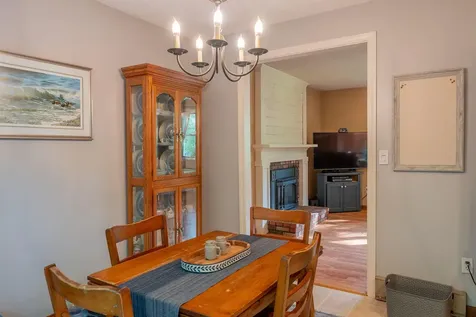 28 Eider Lane Topsham ME 04086