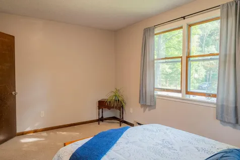 28 Eider Lane Topsham ME 04086