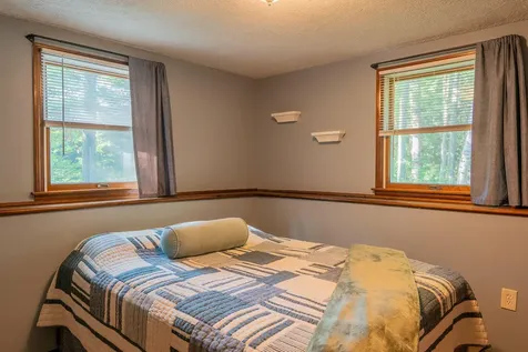 28 Eider Lane Topsham ME 04086