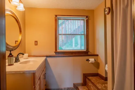 28 Eider Lane Topsham ME 04086