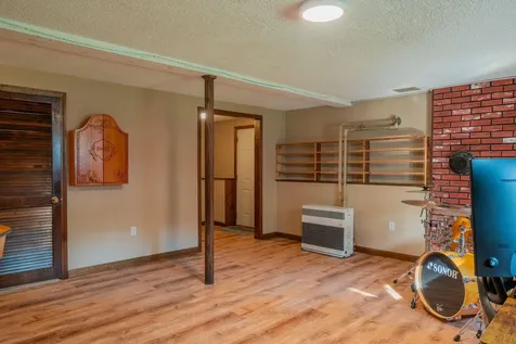 28 Eider Lane Topsham ME 04086