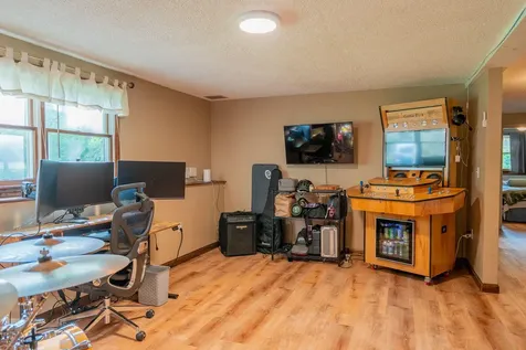 28 Eider Lane Topsham ME 04086