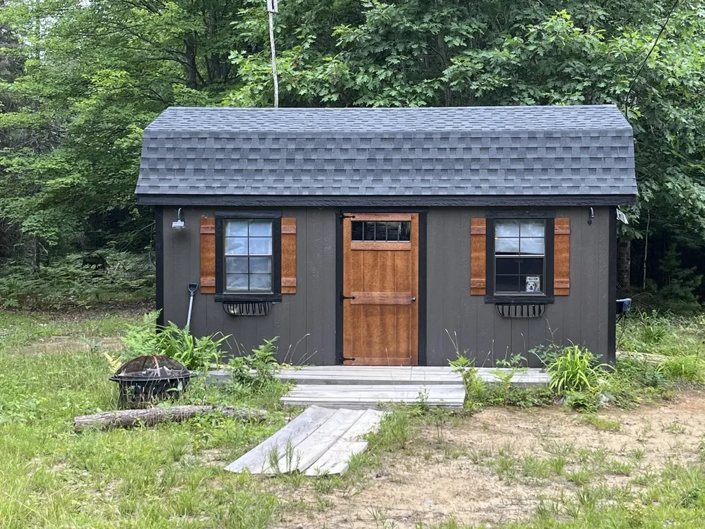 101 Sitka Way Norridgewock ME 04957
