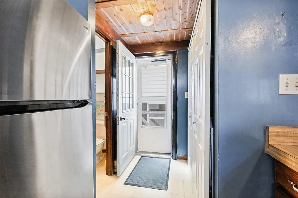 10 Fuller Street Richmond ME 04357