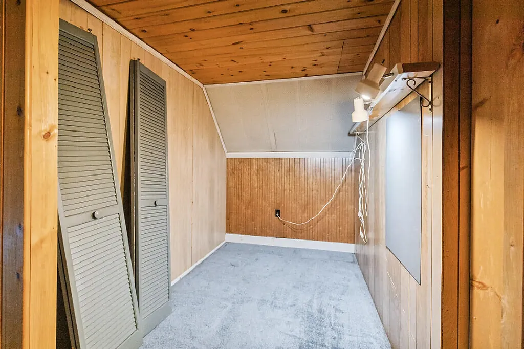 10 Fuller Street Richmond ME 04357