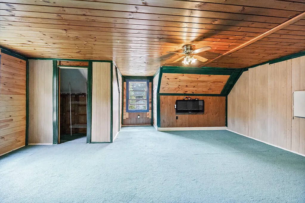 10 Fuller Street Richmond ME 04357