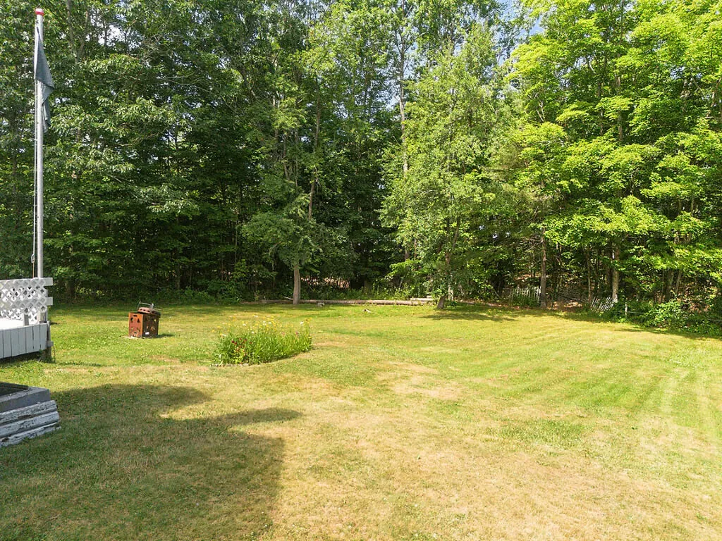 10 Fuller Street Richmond ME 04357