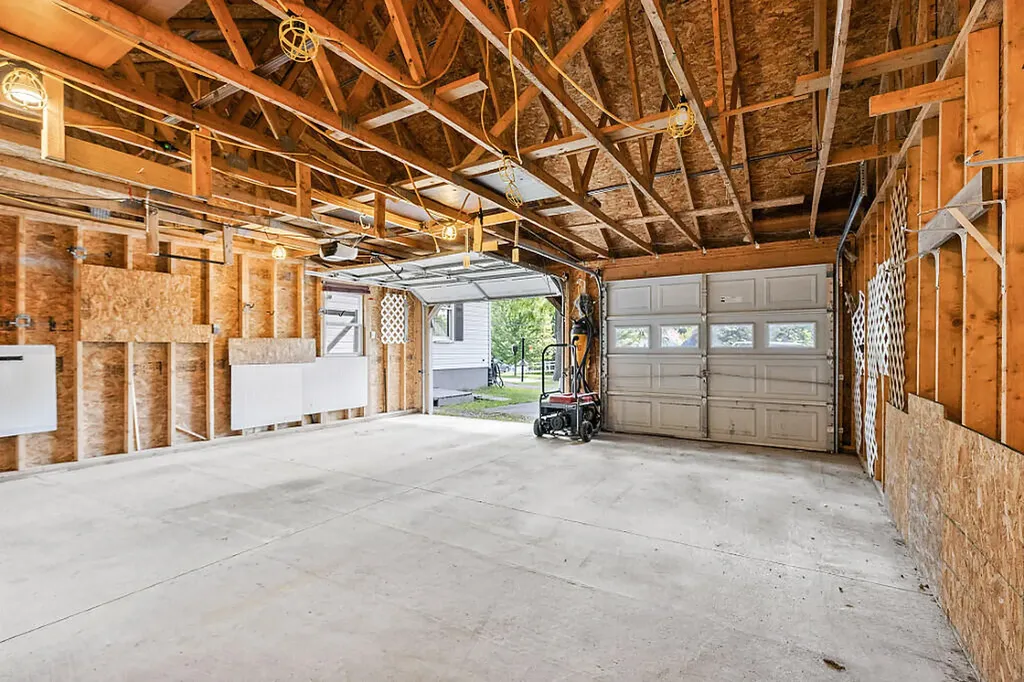 10 Fuller Street Richmond ME 04357