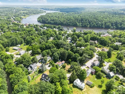 10 Fuller Street Richmond ME 04357