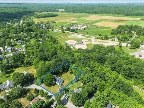 10 Fuller Street Richmond ME 04357