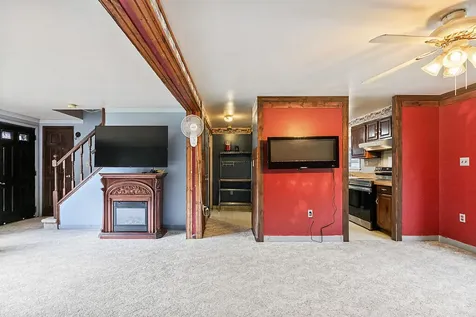 10 Fuller Street Richmond ME 04357