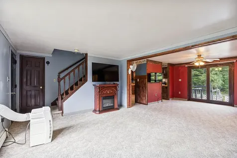 10 Fuller Street Richmond ME 04357