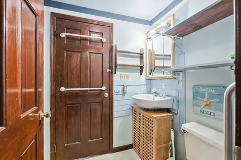 10 Fuller Street Richmond ME 04357