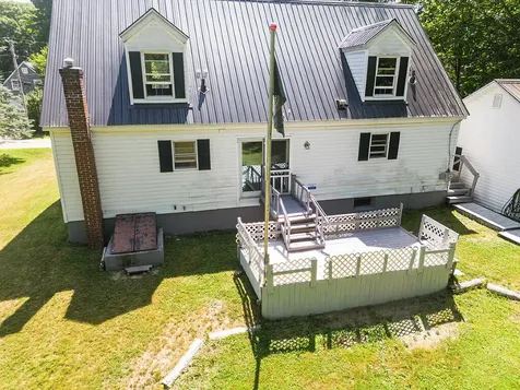 10 Fuller Street Richmond ME 04357