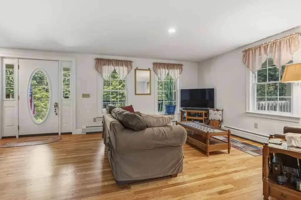 6 Silver Ridge Drive York ME 03909